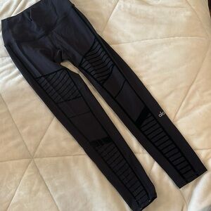 Alo Yoga Leggings